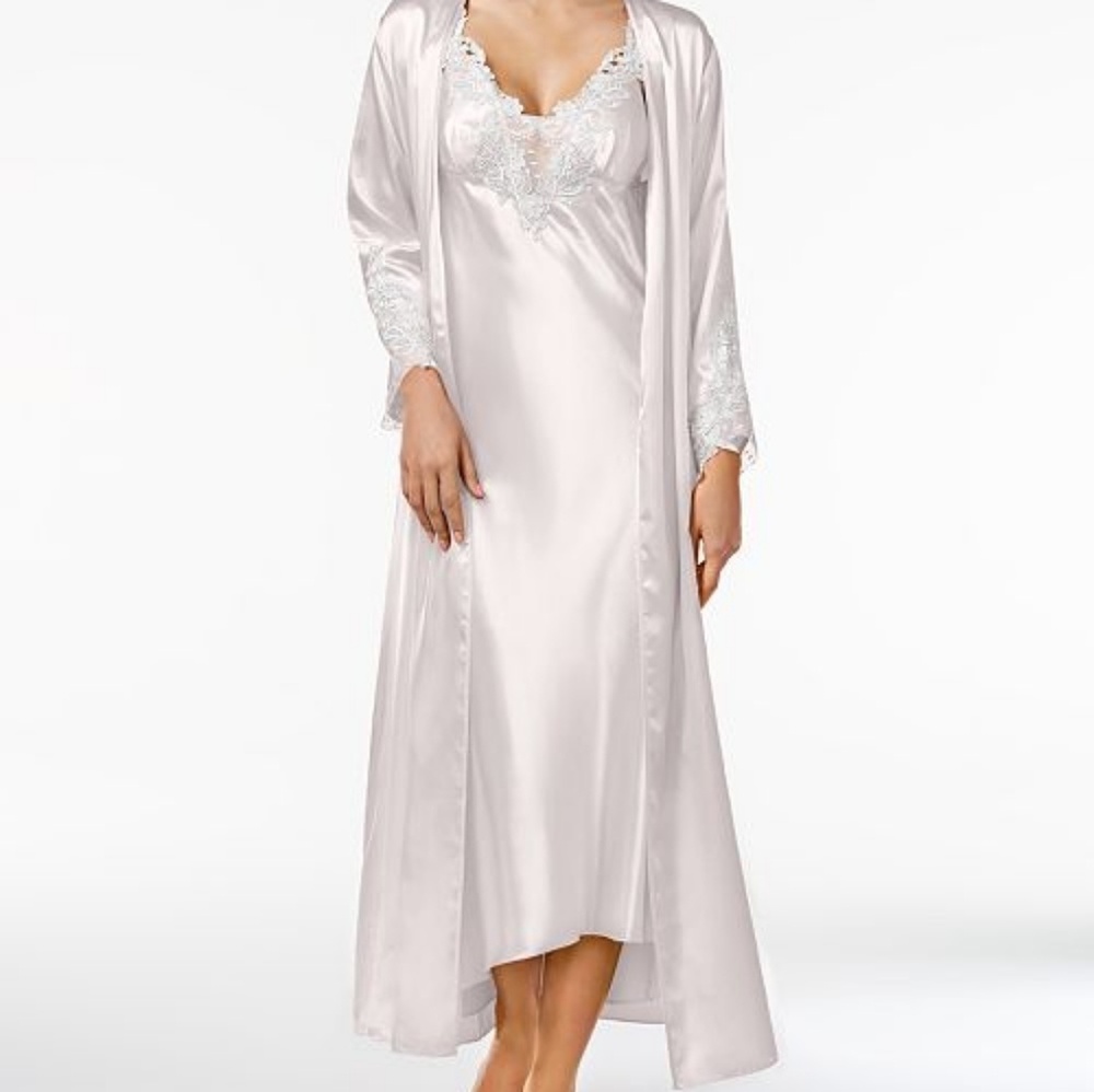 Flora Nikrooz Stella ivory bridal peignoir set XL